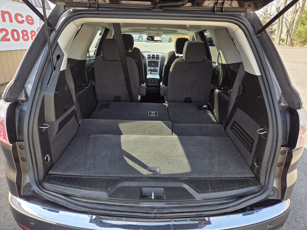 2011 GMC Acadia Image 9
