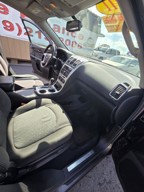 2011 GMC Acadia Image 14