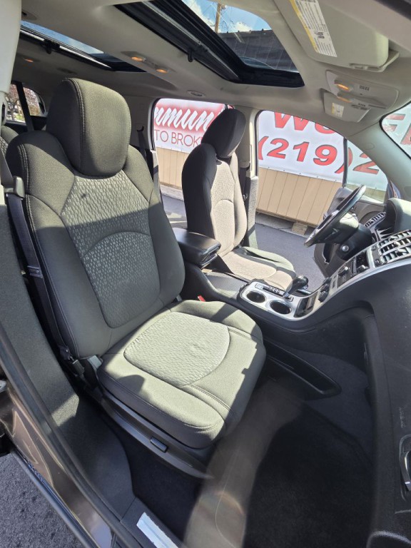 2011 GMC Acadia Image 15