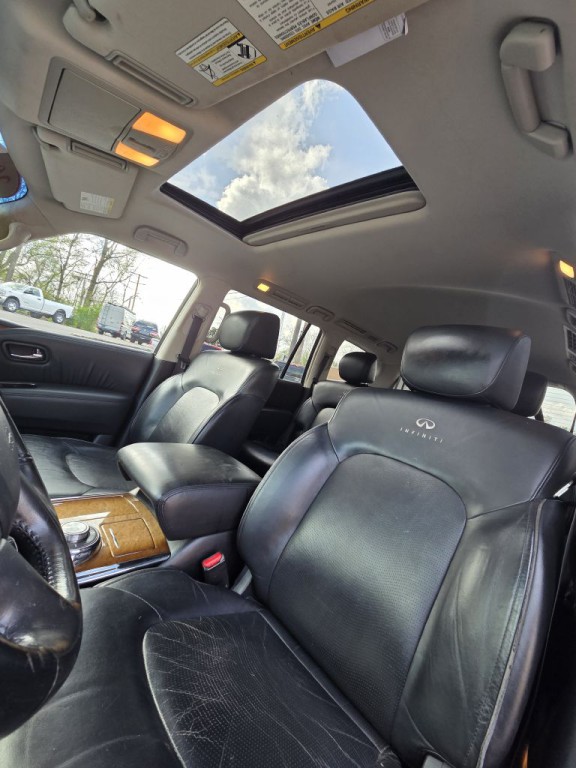2012 INFINITI QX56 Image 26