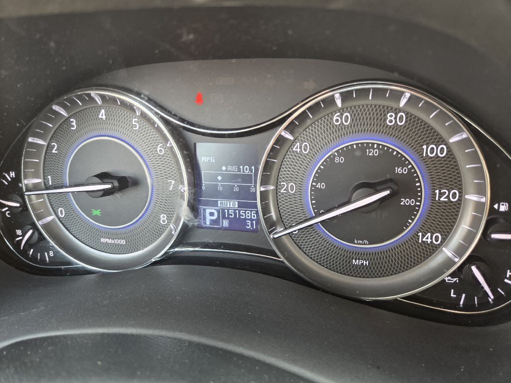 2012 INFINITI QX56 Image 27
