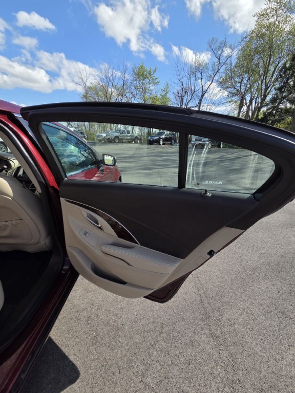 2014 Buick Lacrosse Image 11