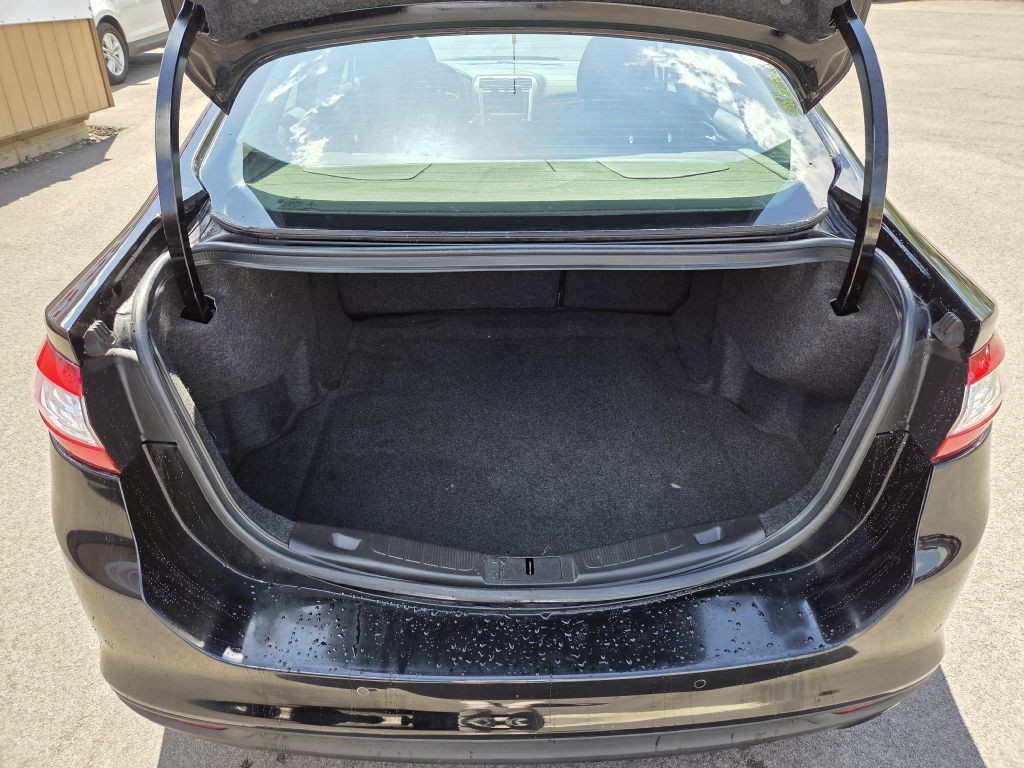 2016 Ford Fusion Image 8
