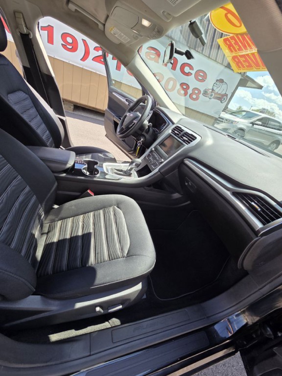 2016 Ford Fusion Image 13