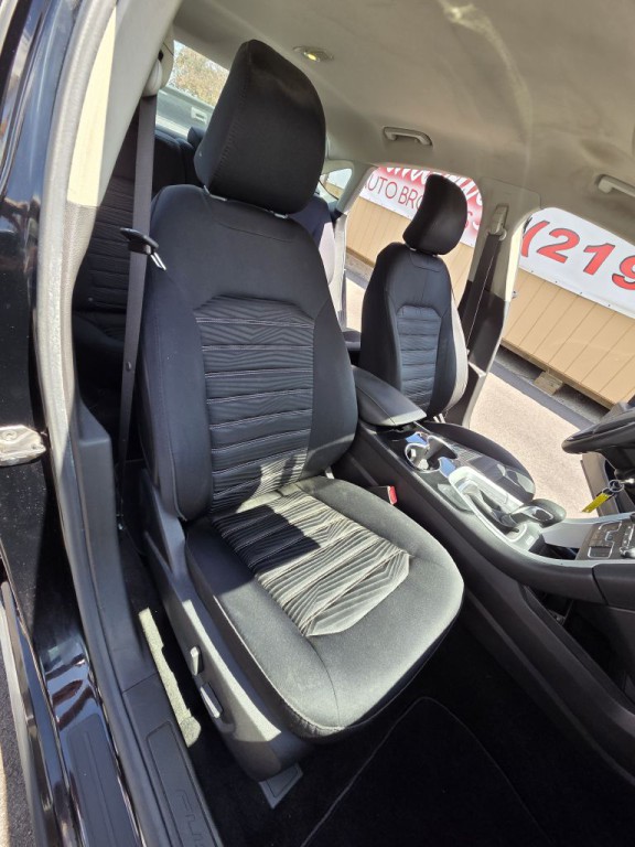 2016 Ford Fusion Image 14