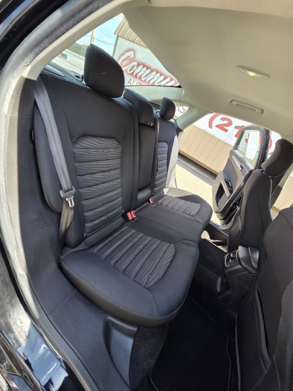2016 Ford Fusion Image 16