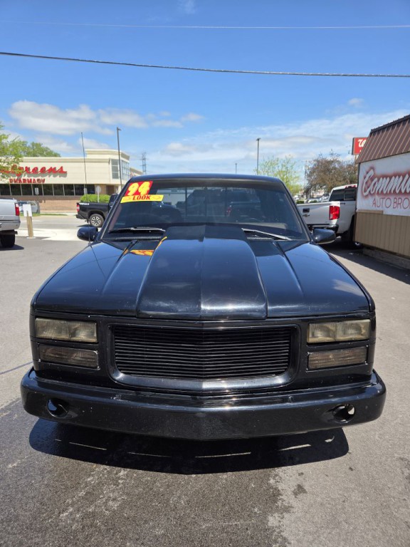 1994 Chevrolet C/K Image 3