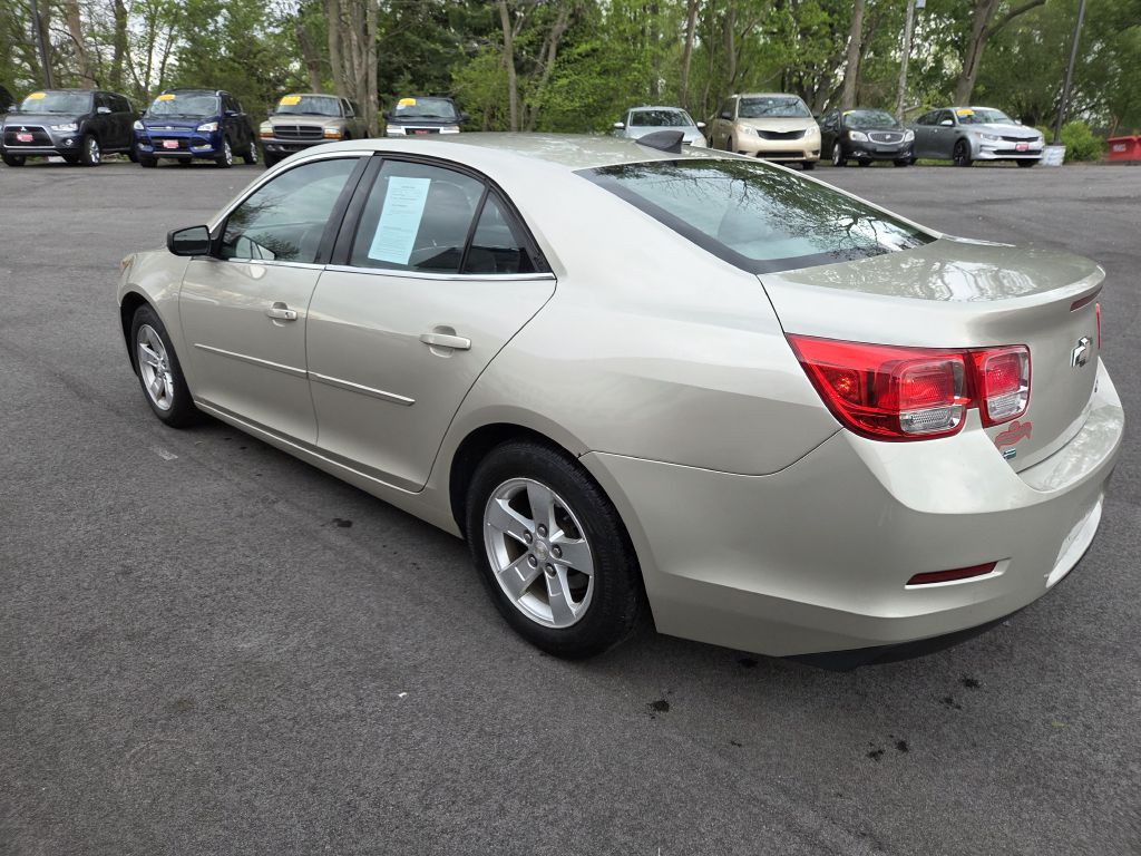 2015 Chevrolet Malibu Image 5