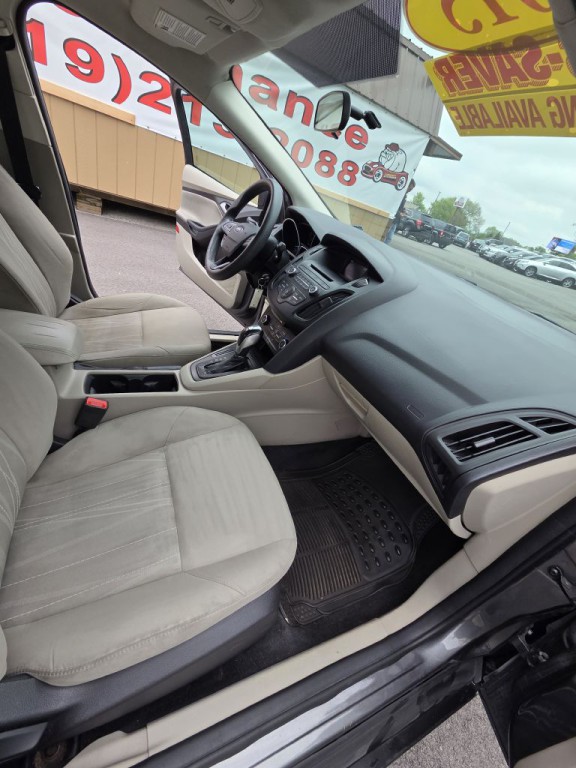 2015 Ford Focus Image 19
