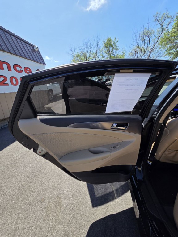 2012 Hyundai Sonata Image 10