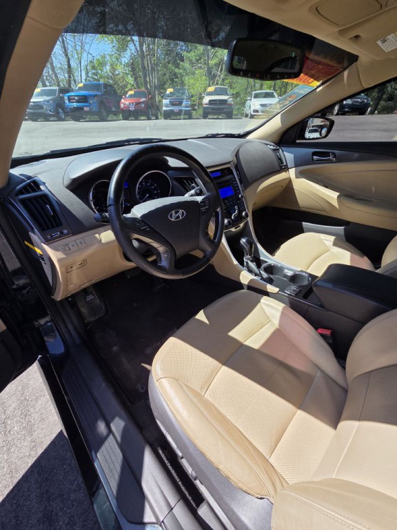 2012 Hyundai Sonata Image 20