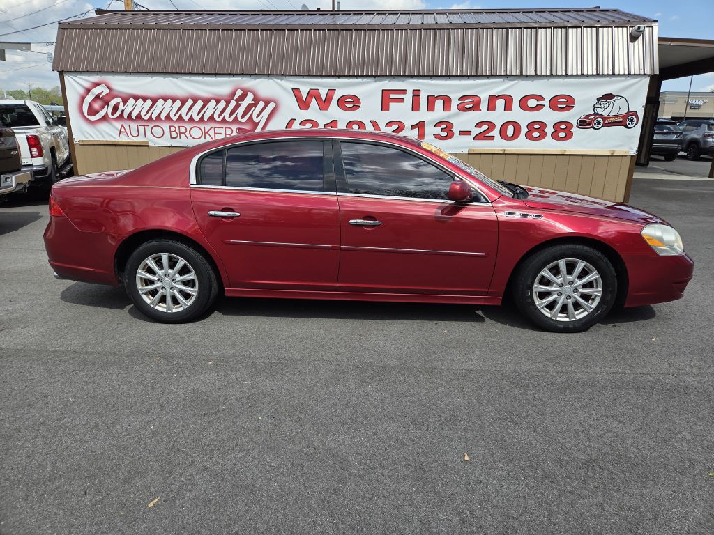 2011 Buick Lucerne Image 2