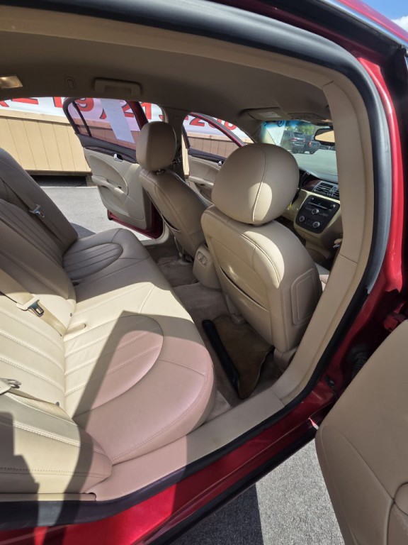 2011 Buick Lucerne Image 15