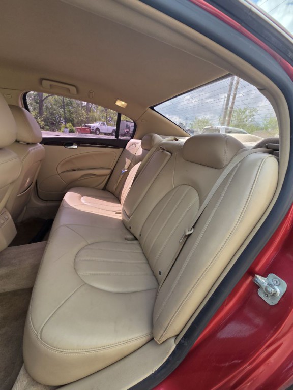 2011 Buick Lucerne Image 19