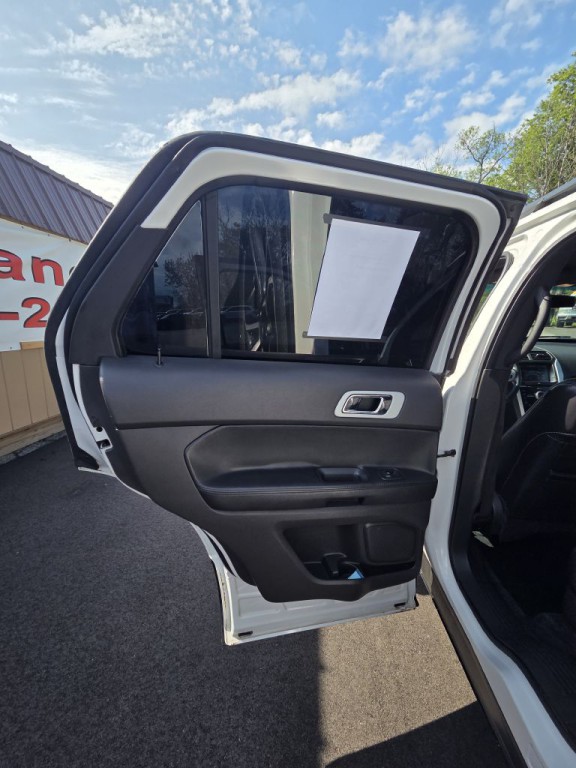 2014 Ford Explorer Image 10