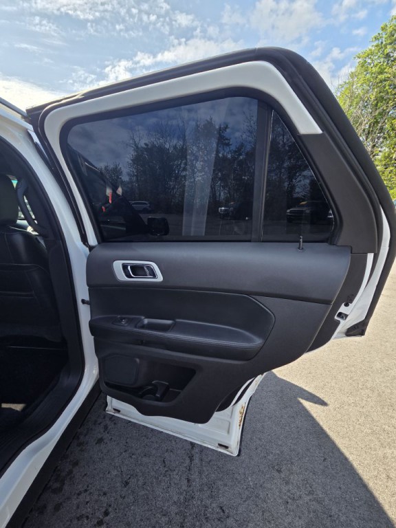 2014 Ford Explorer Image 11