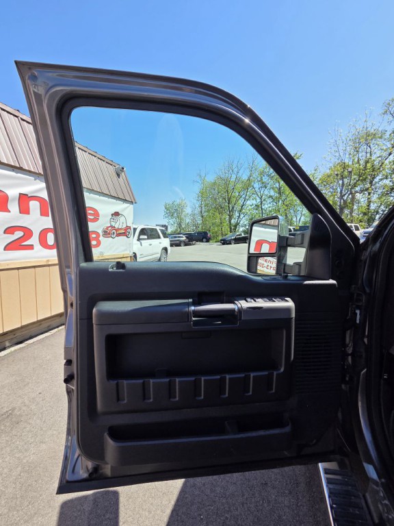 2012 Ford F-250 Image 9