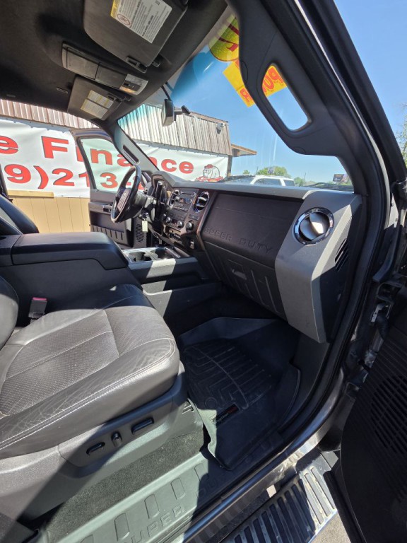 2012 Ford F-250 Image 18