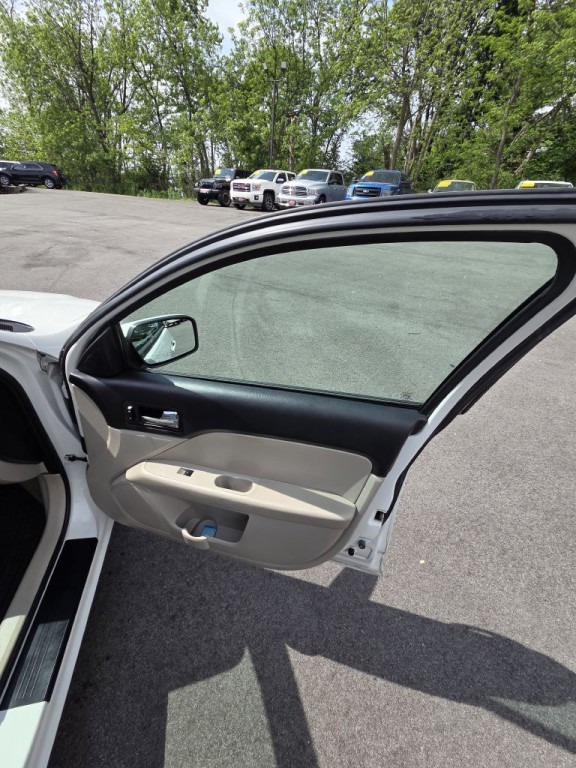 2009 Ford Fusion Image 12