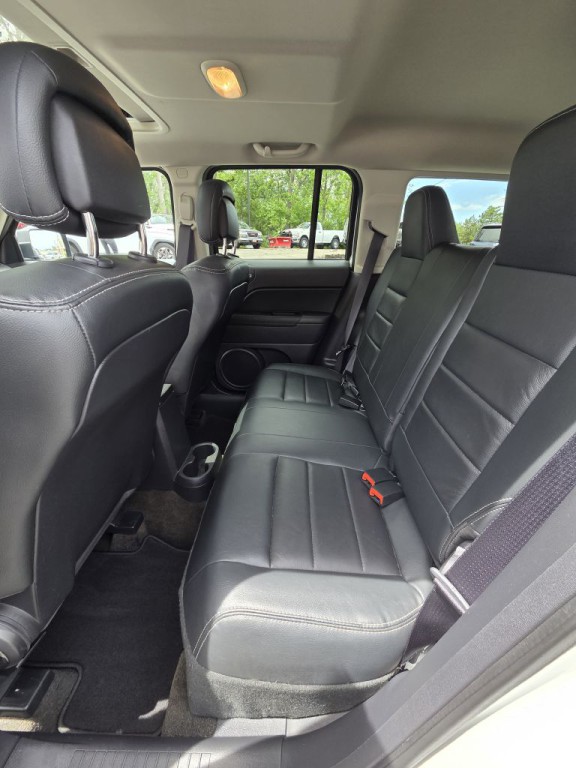 2017 Jeep Patriot Image 18