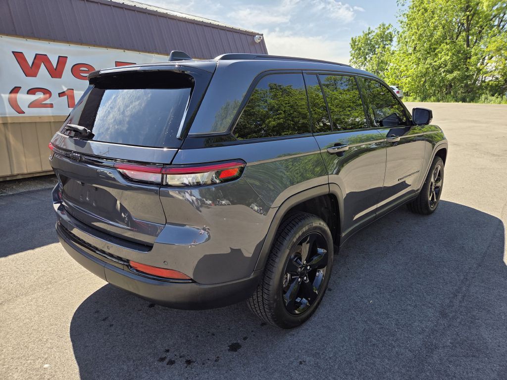 2023 Jeep Grand Cherokee Image 6