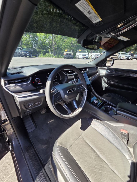 2023 Jeep Grand Cherokee Image 22