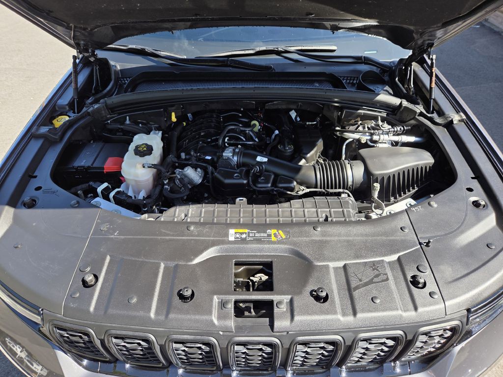 2023 Jeep Grand Cherokee Image 25
