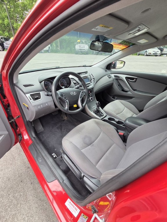 2015 Hyundai Elantra Image 9