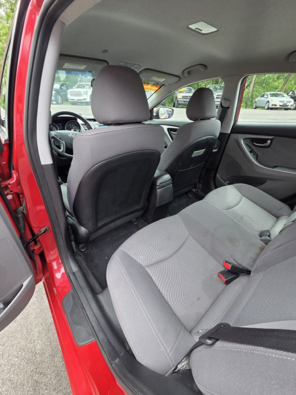 2015 Hyundai Elantra Image 12