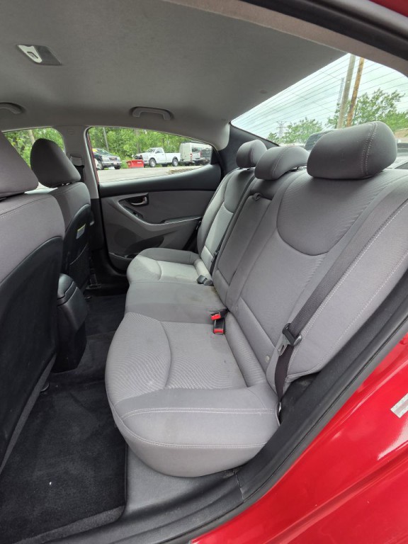 2015 Hyundai Elantra Image 13