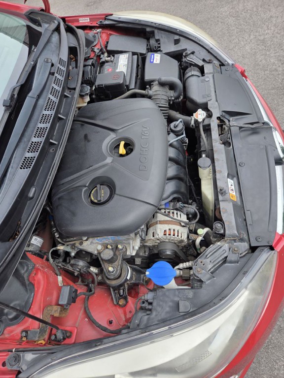 2015 Hyundai Elantra Image 23