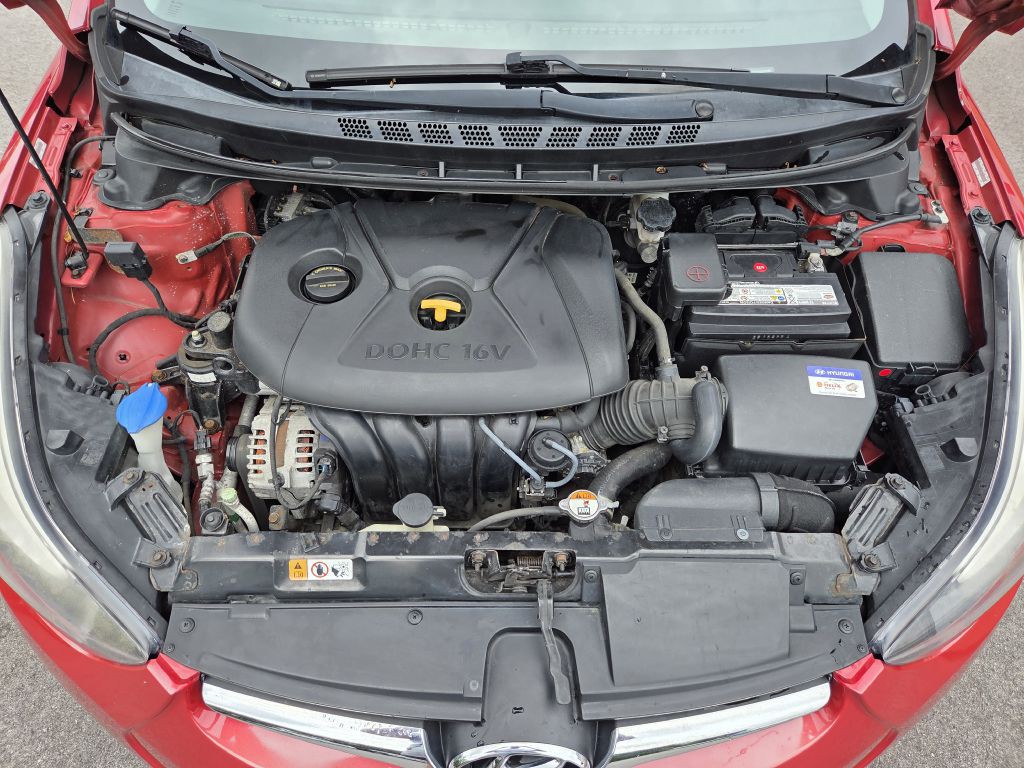 2015 Hyundai Elantra Image 24
