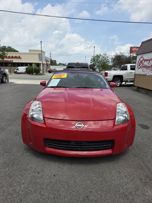 2004 Nissan 350Z Image 2