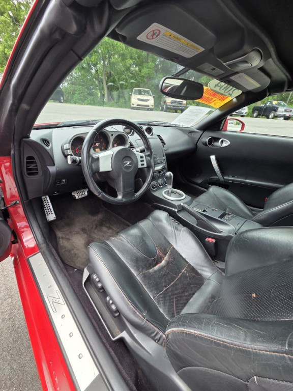 2004 Nissan 350Z Image 9