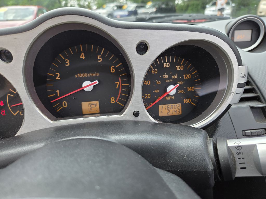2004 Nissan 350Z Image 16