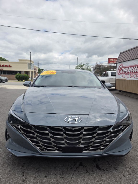 2021 Hyundai Elantra Image 3