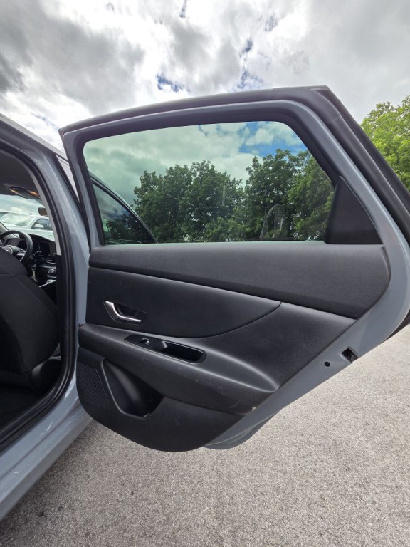 2021 Hyundai Elantra Image 14