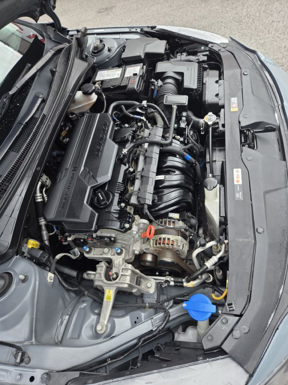 2021 Hyundai Elantra Image 23