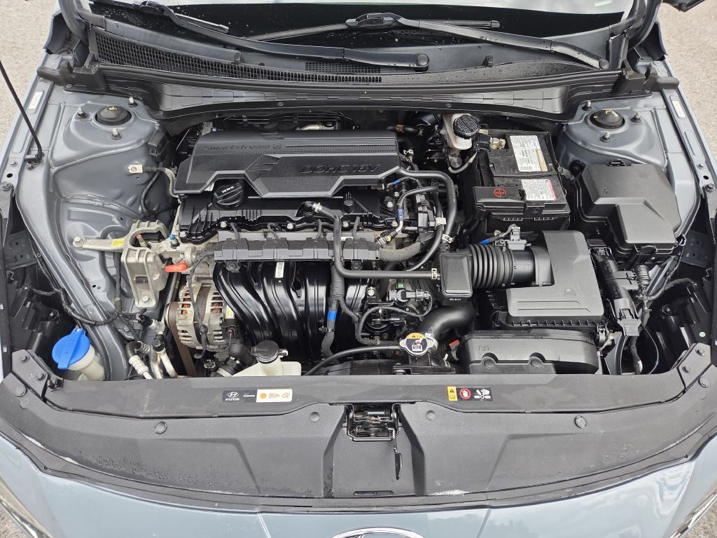 2021 Hyundai Elantra Image 24