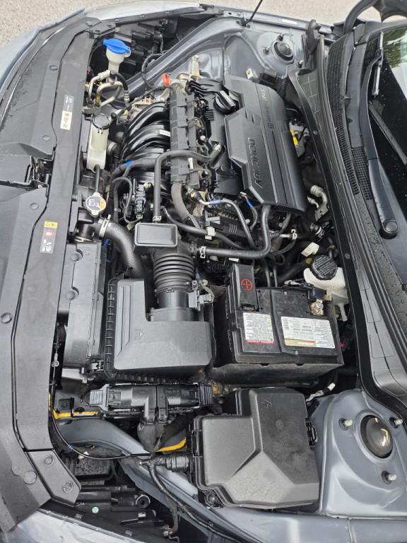 2021 Hyundai Elantra Image 25