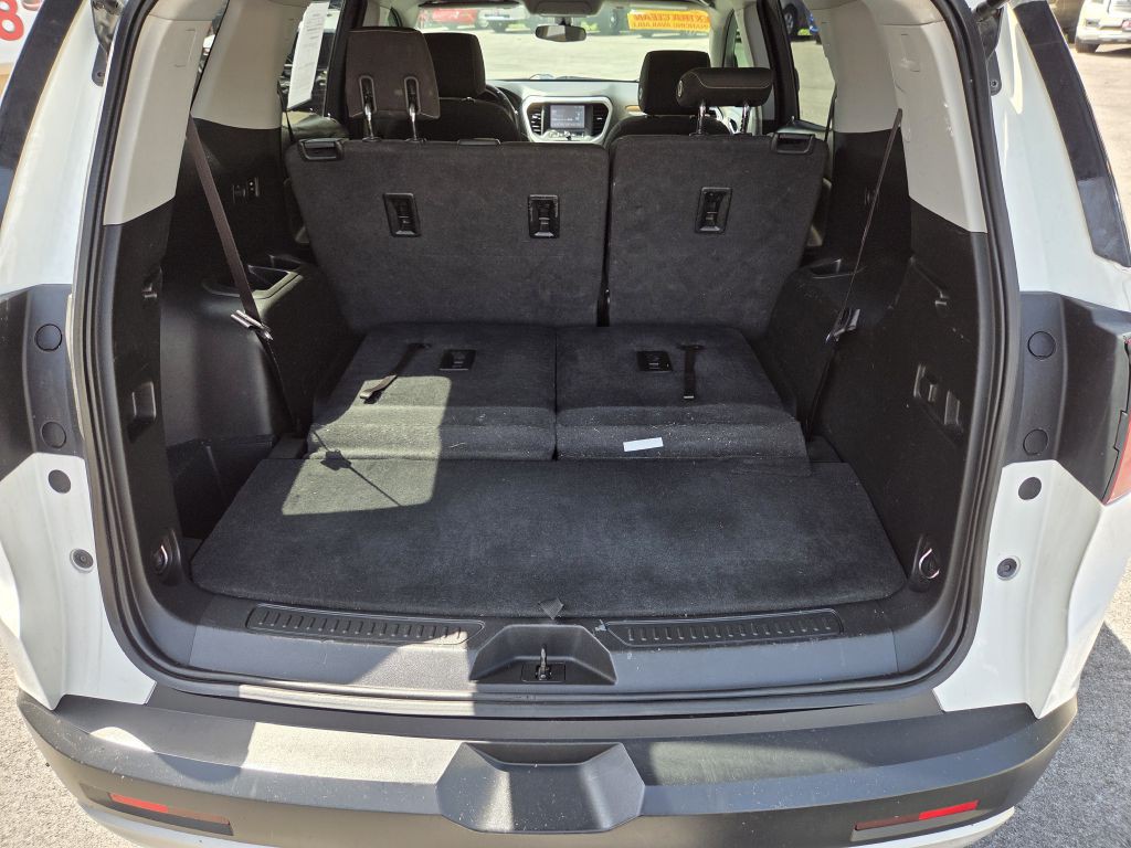 2018 GMC Acadia Image 9