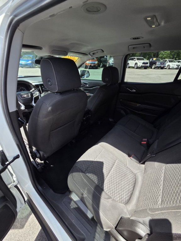 2018 GMC Acadia Image 12