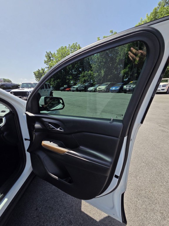 2018 GMC Acadia Image 18