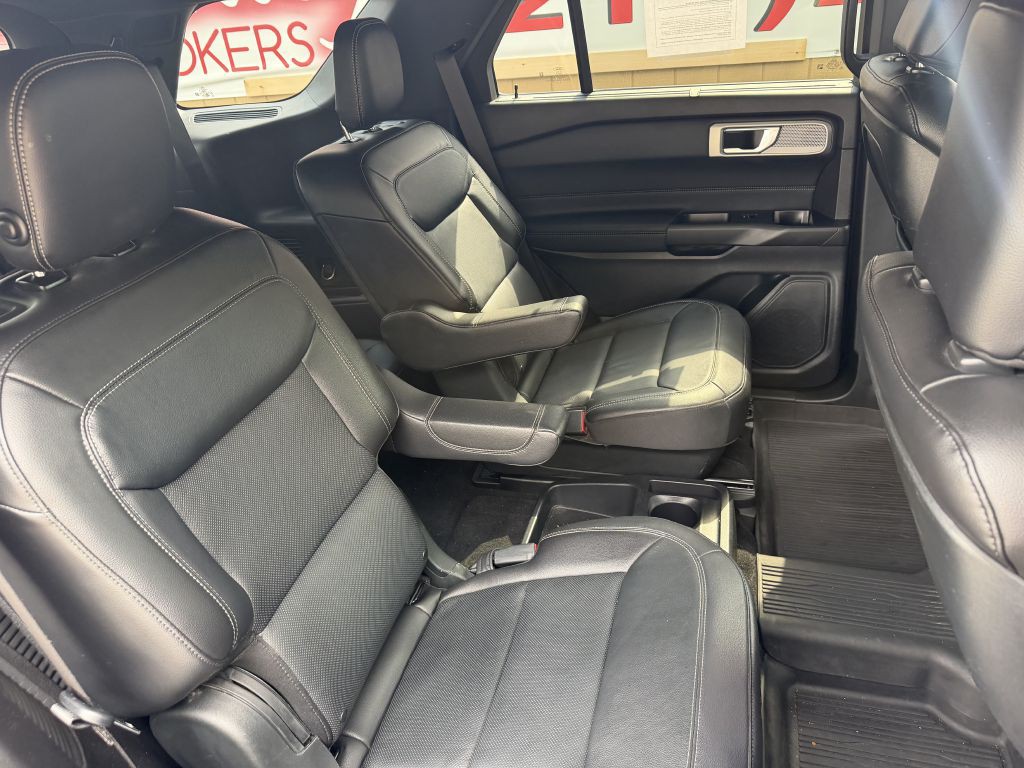 2020 Ford Explorer Image 25