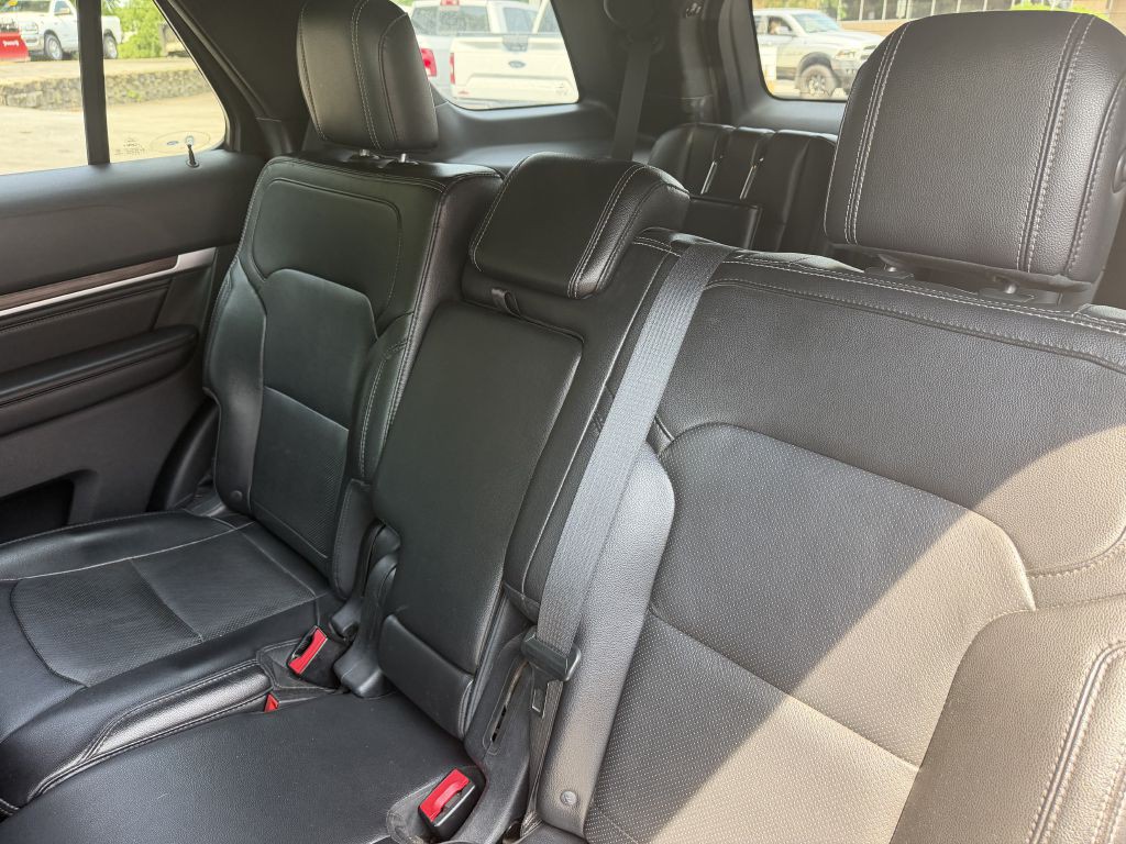 2016 Ford Explorer Image 16