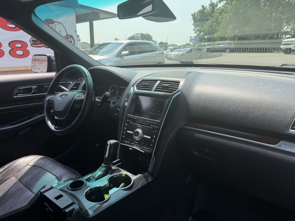 2016 Ford Explorer Image 20