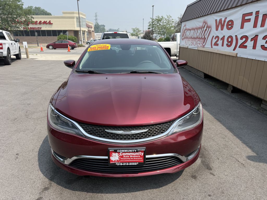 2016 Chrysler 200 Image 3