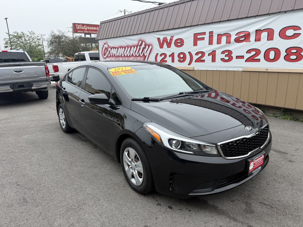 2017 Kia Forte Image 1