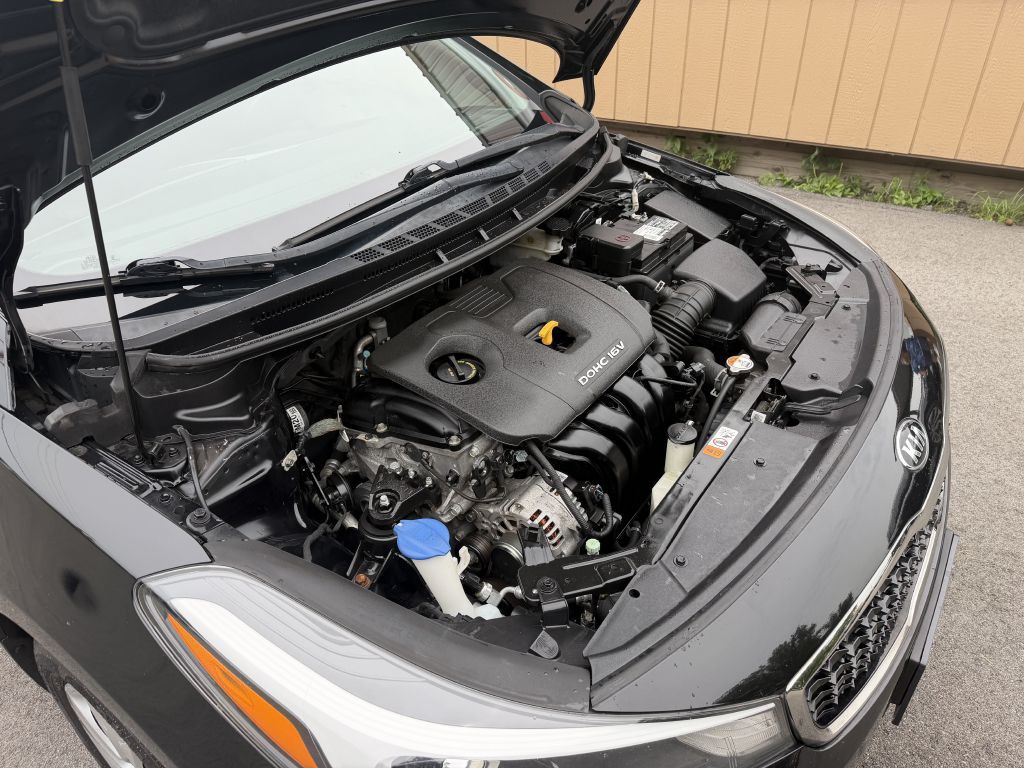2017 Kia Forte Image 25