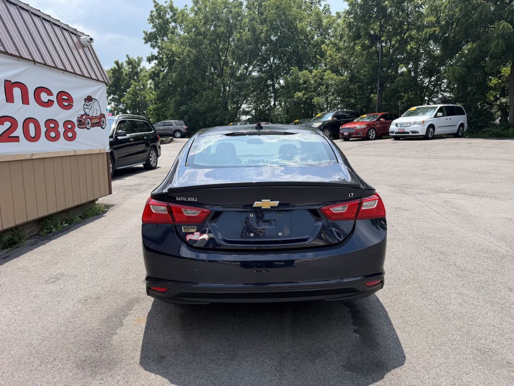 2017 Chevrolet Malibu Image 6